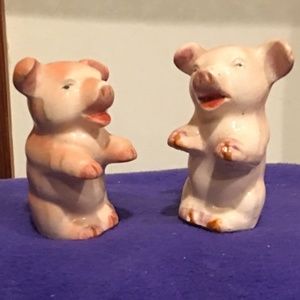 Adorable Salt and Pepper Pigs- SO CUTE......CANNOT RESIST...... must bundle